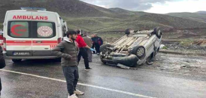 Hakkari’de trafik kazası: 1’i ağır 5 yaralı