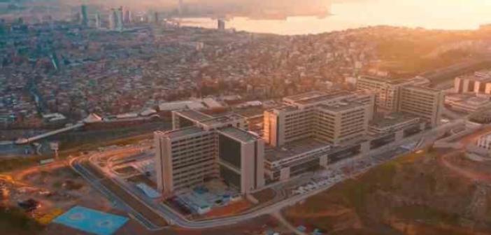 Sağlık Bakanı Koca: 'İzmir Şehir Hastanesine hasta kabulü için gün sayıyoruz'