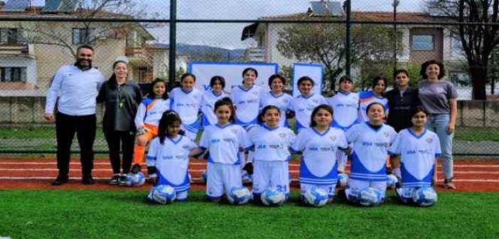 Erzincan’da kızların futbol tutkusu artıyor