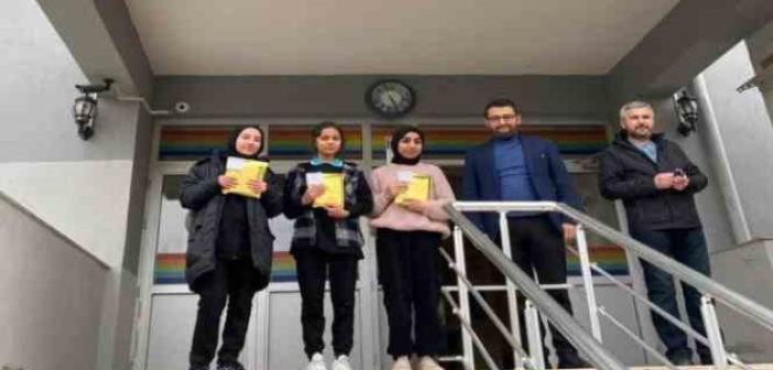 Kütahya Borsa İstanbul Anadolu Lisesinde Kur’an-ı Kerim Meal Yarışması