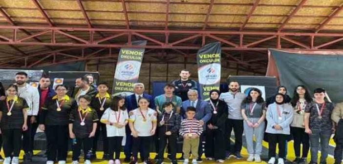 Okul Sporları okçuluk il şampiyonası Erzurum’da yapılıyor