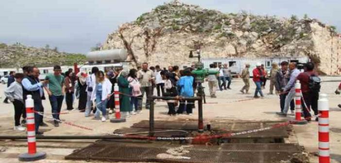 Öğrenciler Gabar Dağı petrol sahasına çıkartma yaptı