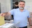 Başkan Sandal ailesiyle birlikte oy kullandı