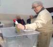 Tarihi seçimde İzmirliler sandık başına gitmeye başladı
