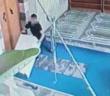 Camiden çalmak istediği yardım kasasının altında kaldı