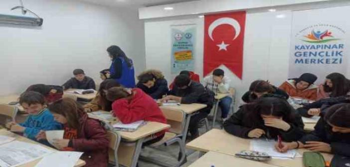 Diyarbakır’da öğrenciler İngilizceyi oyun oynayarak öğreniyor