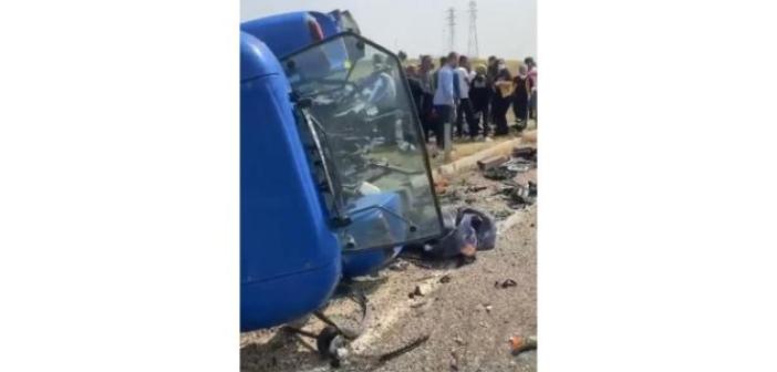 Diyarbakır’da otomobil ile traktör çarpıştı: 1’i ağır 3 yaralı