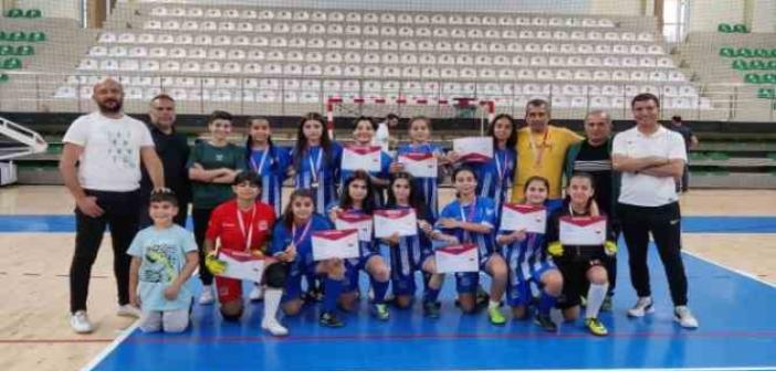 Diyarbakır Şehit Öğretmen Elif Livan Ortaokulu, namağlup Türkiye finallerinde