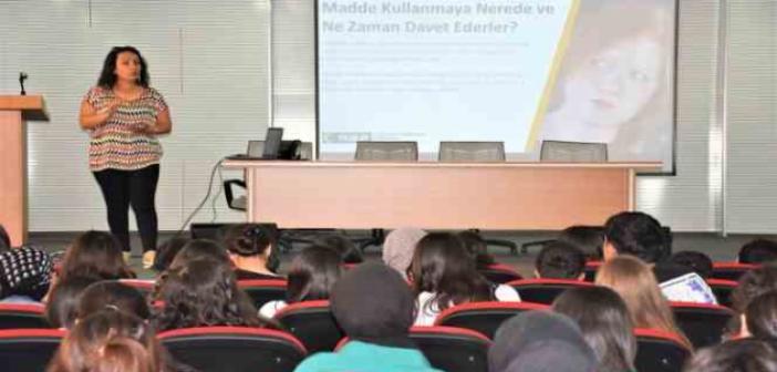 Diyarbakır’da öğrencilere madde bağımlığına yönelik koruyucu seminer