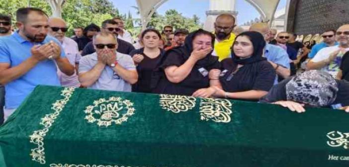 Aracın çarpması sonucu hayatını kaybeden bisikletli toprağa verildi