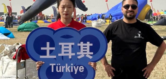 UÇURTMANIN PEŞİNDEN 30 ÜLKE GEZDİ