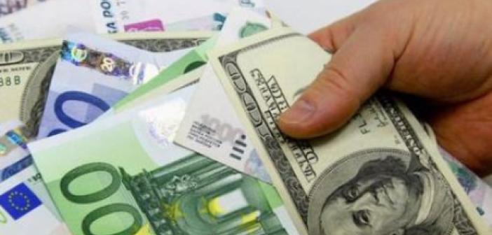 Dolar haftanın son işlem gününde 26,99'dan işlem görüyor