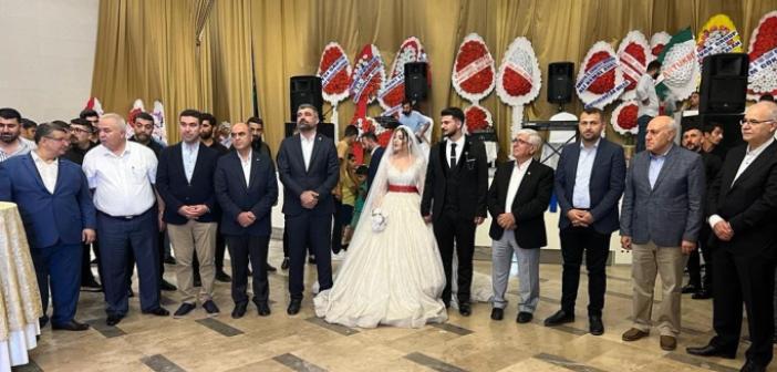 Anuk Ailesi'nin mutlu günü