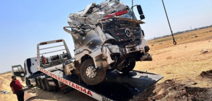 Mısır yüklü kamyon devrildi, 1 yaralı