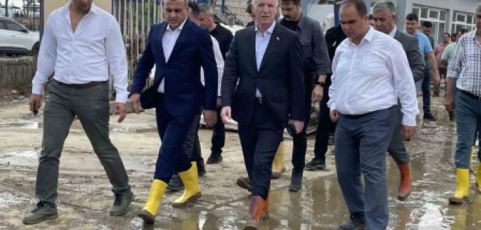 İstanbul Valisi Davut Gül selin vurduğu Halkalı Gümrük’te incelemelerde bulundu