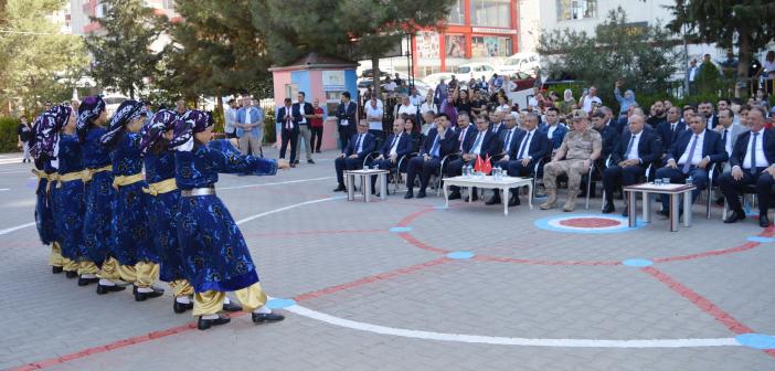 Horonlu ‘İlköğretim Haftası’ kutlaması