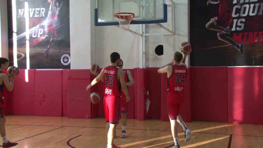 Bahçeşehir Koleji Basketbol Takımı Başantrenörü Atalay: 'Avrupa kupasını ülkemize getirmek hedefli bir kadro kurduk'