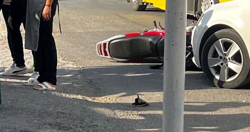 Motosiklet kazasında feci şekilde yaralandı