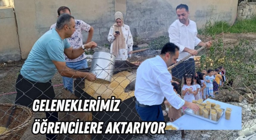 Geleneklerimiz öğrencilerine aktarıyor