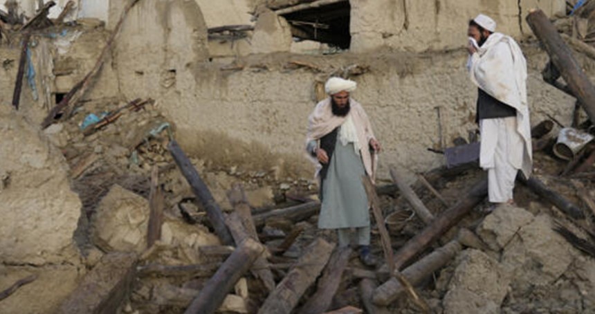 Afganistan'daki depremlerde can kaybı artıyor