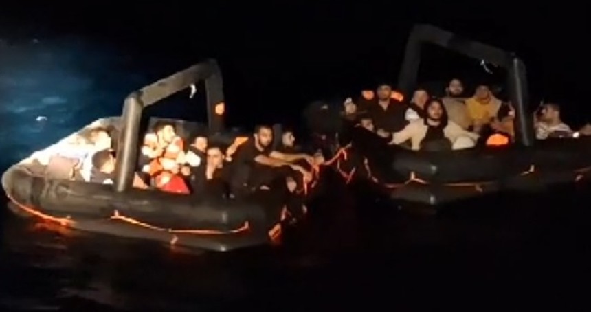 Yunanistan tarafından geri itilen 51 düzensiz göçmen kurtarıldı