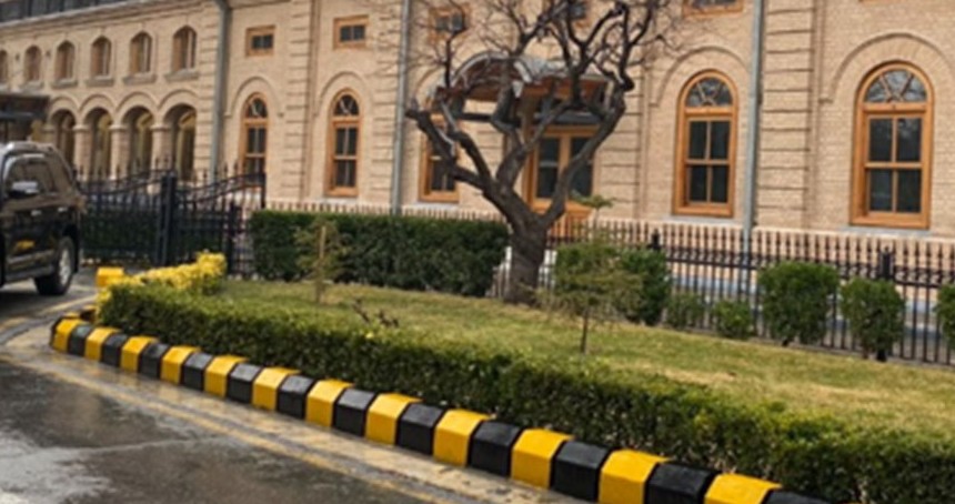 Afganistan'ın Viyana ve Londra büyükelçiliklerindeki konsolosluk hizmetleri askıya alındı