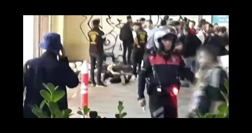 İki kafenin çalışanları tekme tokat birbirine girdi: 17 yaralı