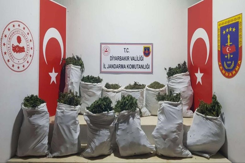 Diyarbakır'da 440 kilogram uyuşturucu madde ele geçirildi