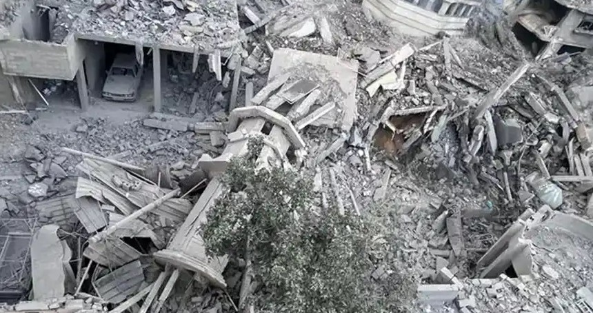 Siyonist rejim Gazze'de 32 camiyi yıktı