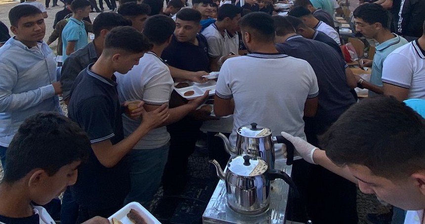 Kızıltepe Anadolu İmam Hatip Lisesinde Gazze yararına kermes açıldı