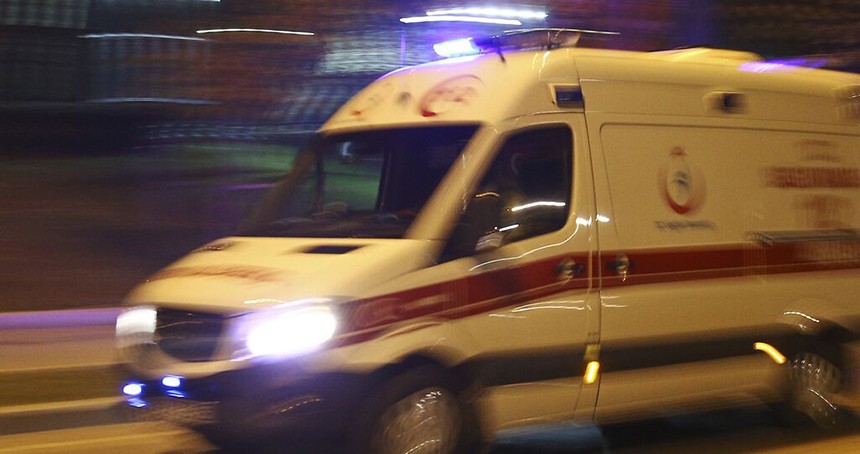 Aksaray'da trafik kazası: 5 araç hurdaya döndü