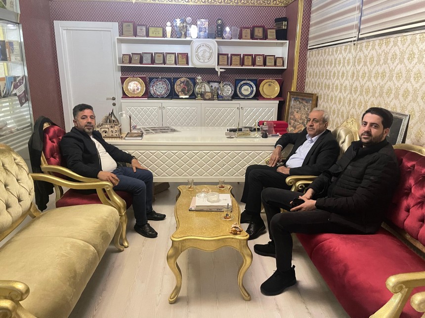 Sürer: Savur'u hak ettiği yere taşımak için adayım!