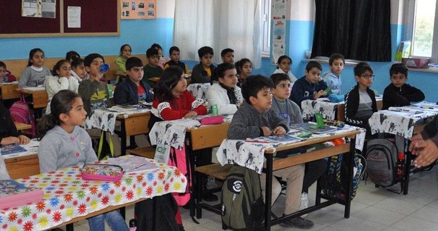 Yaklaşık 20 milyon öğrenci yarın ders başı yapacak