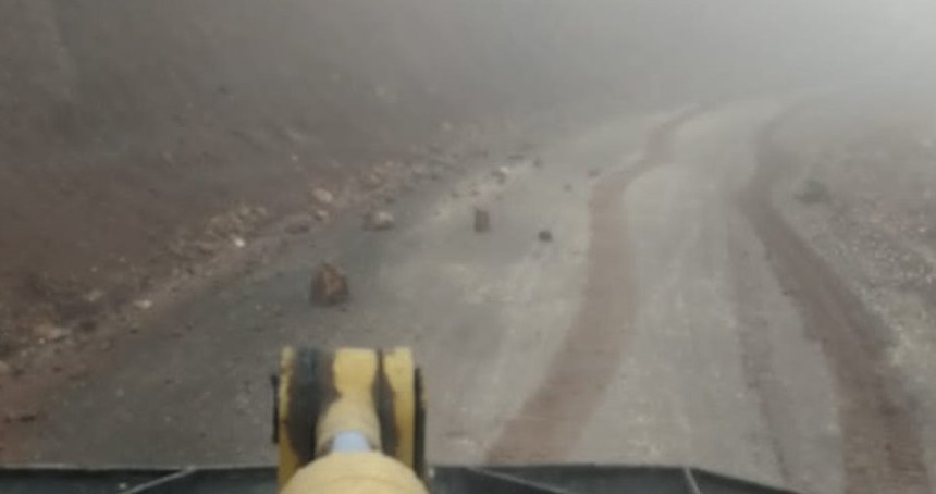 Siirt’te heyelan nedeniyle kapanan yollar ulaşıma açıldı