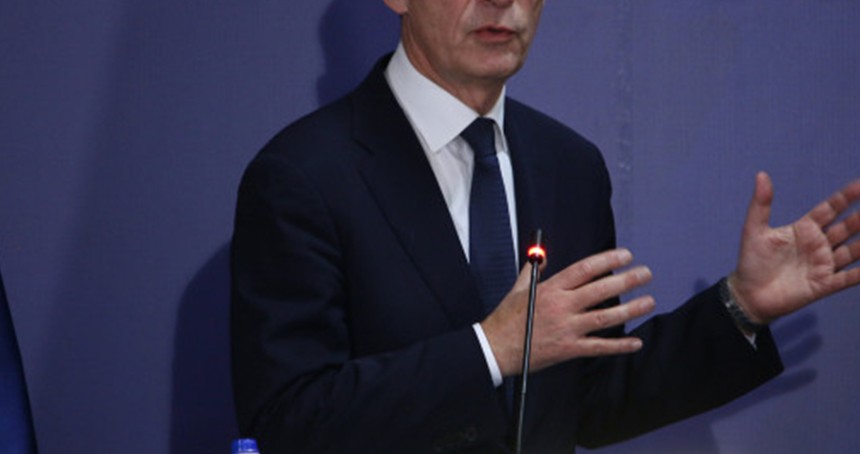 Stoltenberg, Priştine’de Kosova Cumhurbaşkanı Vjosa Osmani ile bir araya geldi