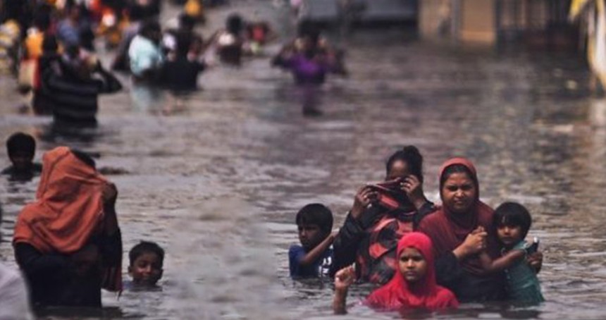 Hindistan'ı vuran Michaung Kasırgası nedeniyle 17 kişi öldü