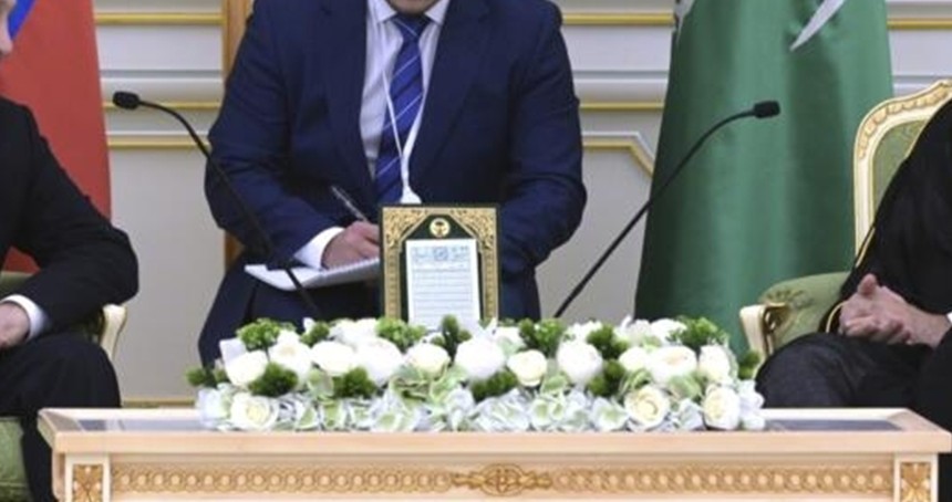 Putin ile Veliaht Prens bin Selman Riyad'da görüştü