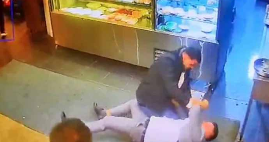 Çankırı'da silahlı kavga 1 ölü 3 yaralı.