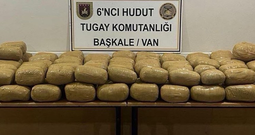 Sınırda 143 kilogram uyuşturucu ele geçirdi