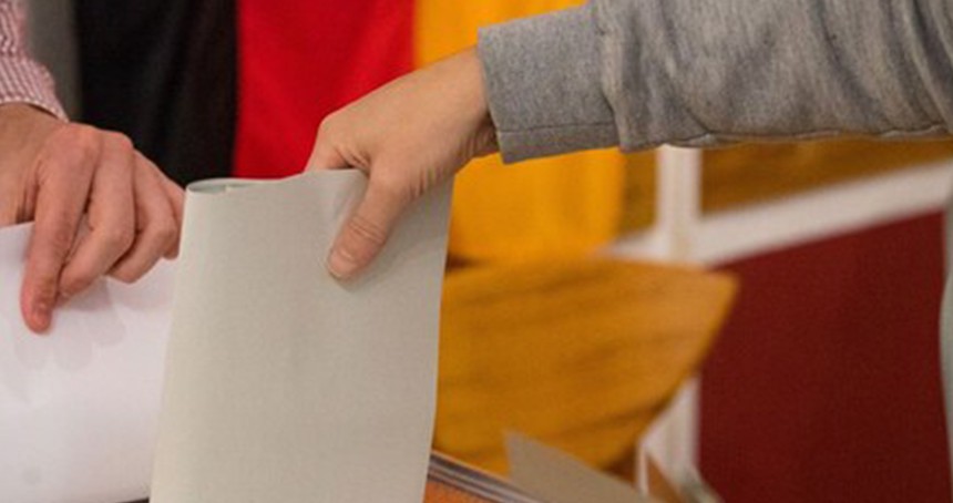 Almanya'da "usulsüzlük" nedeniyle seçimler yenilenecek