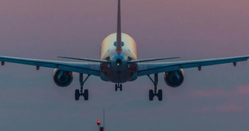 İran'da yolcu uçağı motor arızası yaptı