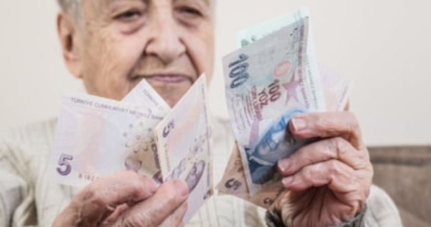 Çalışan Emeklilere 5 Bin Lira Ne Zaman Yatacak?