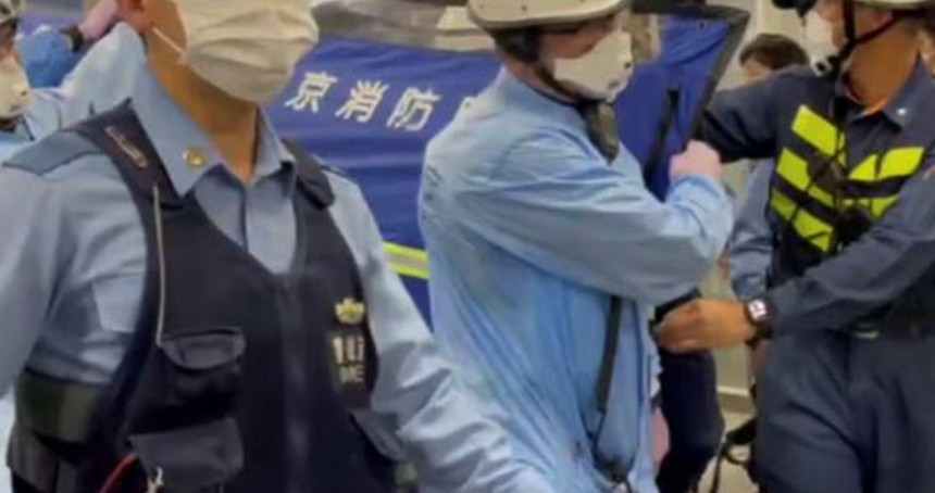 Tokyo'da metroda bıçaklı saldırı: 4 yaralı