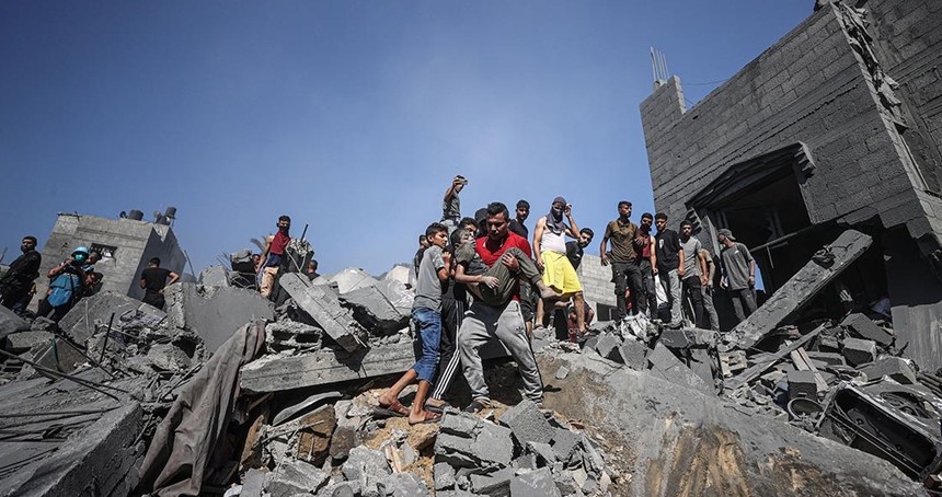İsrail, Gazze'ye 100'den fazla saldırı düzenledi