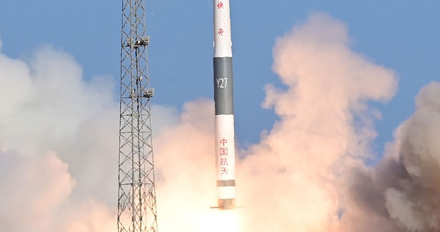 Çin yeni meteoroloji uydularını uzaya gönderdi