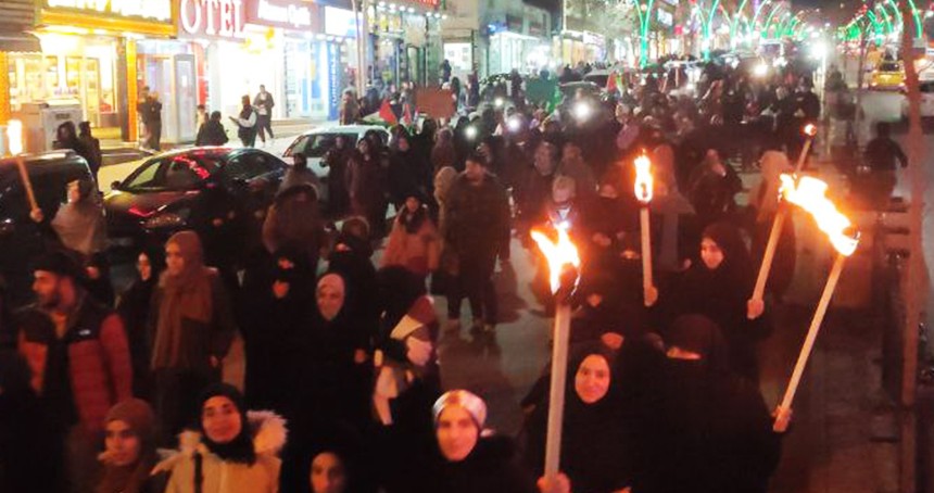 Binlerce Muşlu "Gazze'ye ışık ol" meşaleli yürüyüşe katıldı