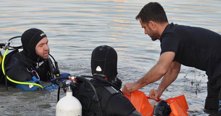 Mersin'de denize giren 2 çocuk boğuldu