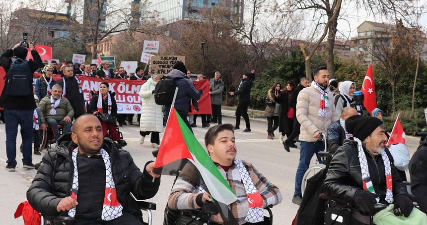 "Gazze İçin Acil Ateşkes" sloganıyla işgalci ABD Büyükelçiliği önüne yürüyüş yapıldı