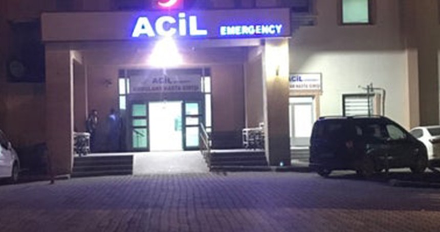 İşçi servisi ile otomobil çarpıştı: 7 yaralı
