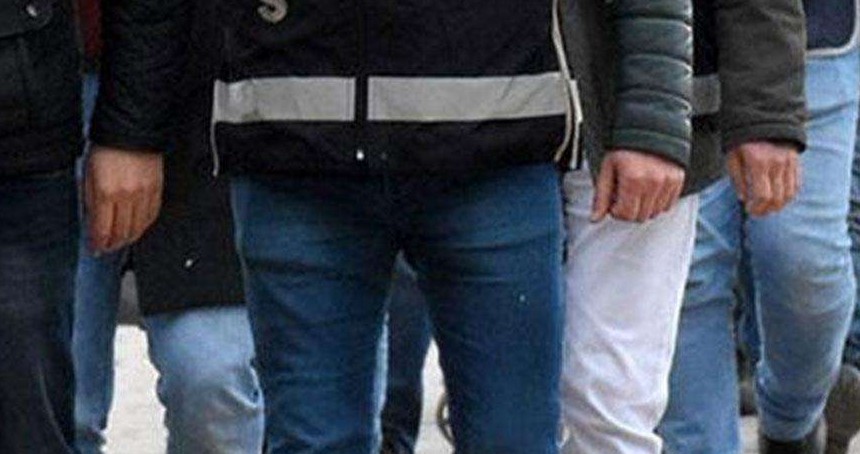 İzmir merkezli operasyonda 25 şüpheli gözaltına alındı